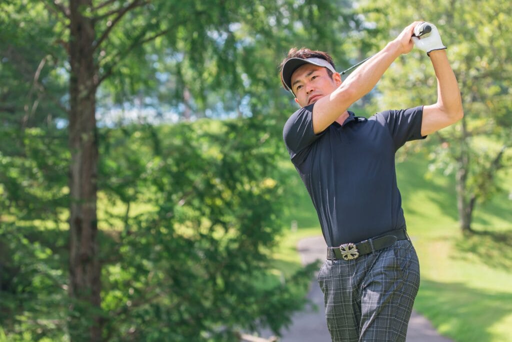 クラブを使った素振り